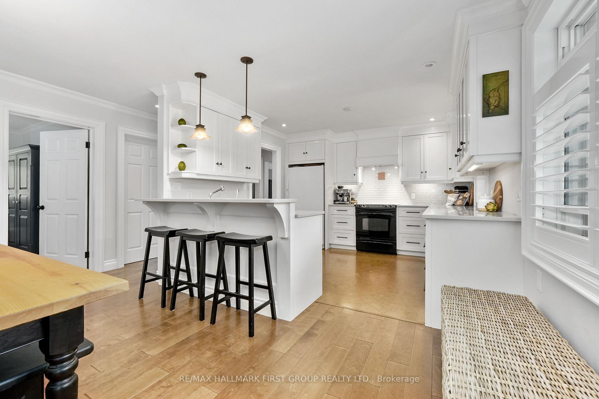 Photo 10 of 3311 Burnham Street N, Hamilton Township, Rural Hamilton — HOMEH