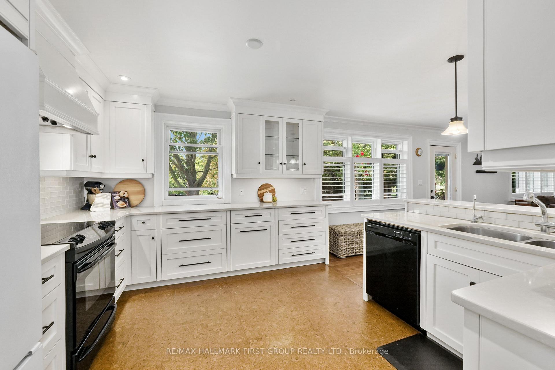 Photo 12 of 3311 Burnham Street N, Hamilton Township, Rural Hamilton — HOMEH