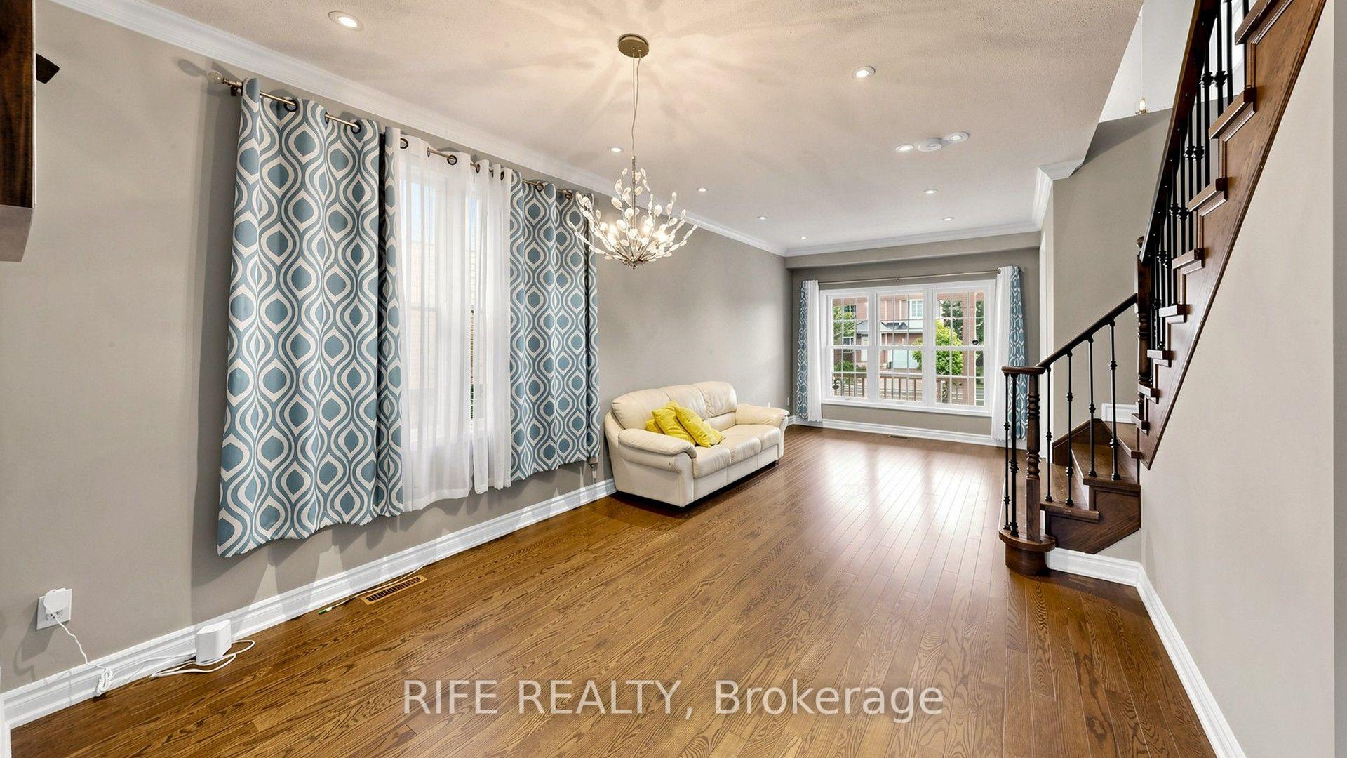 Photo 4 of 100 Castlemore Avenue, Markham, Berczy — HOMEH