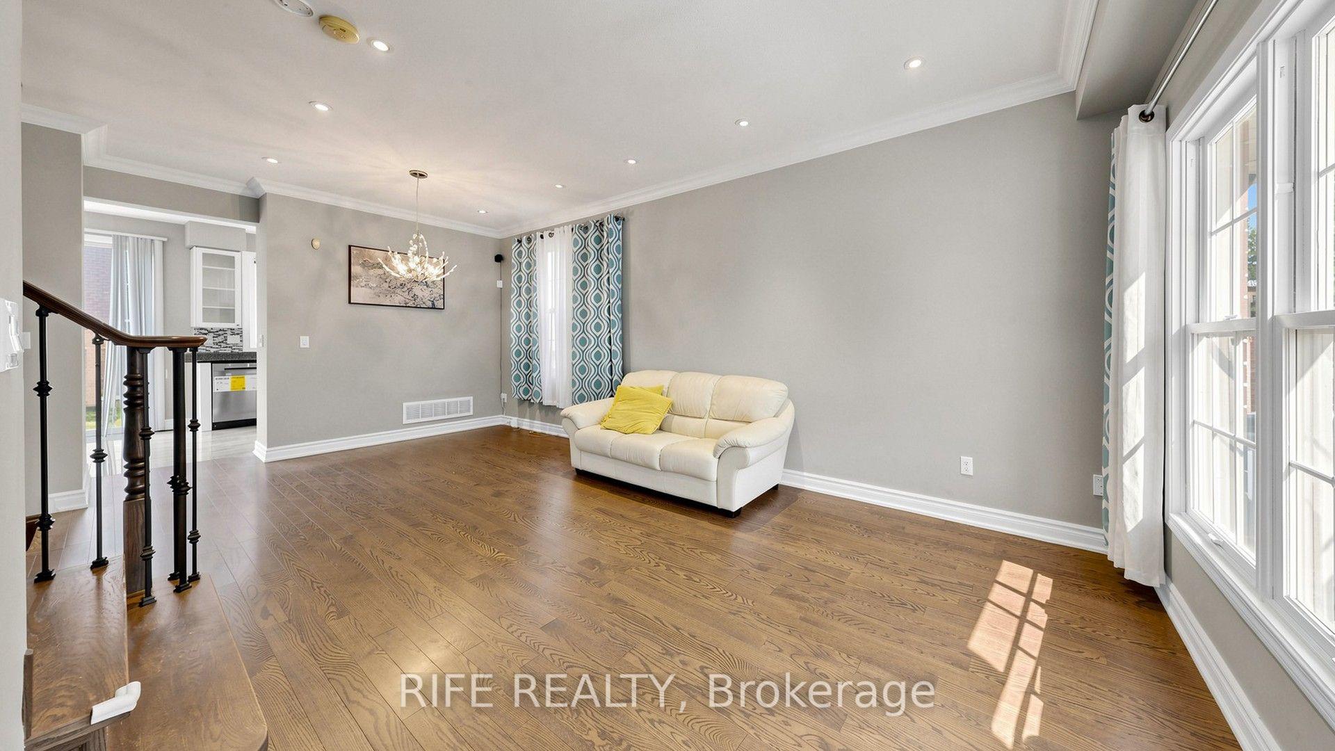 Photo 6 of 100 Castlemore Avenue, Markham, Berczy — HOMEH