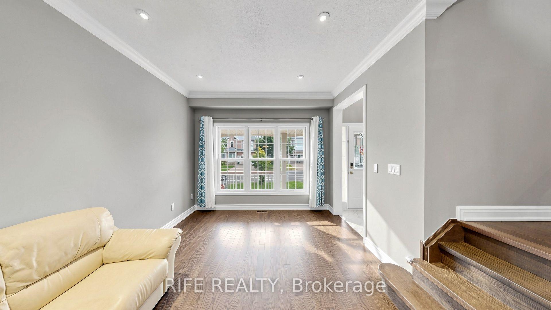 Photo 7 of 100 Castlemore Avenue, Markham, Berczy — HOMEH