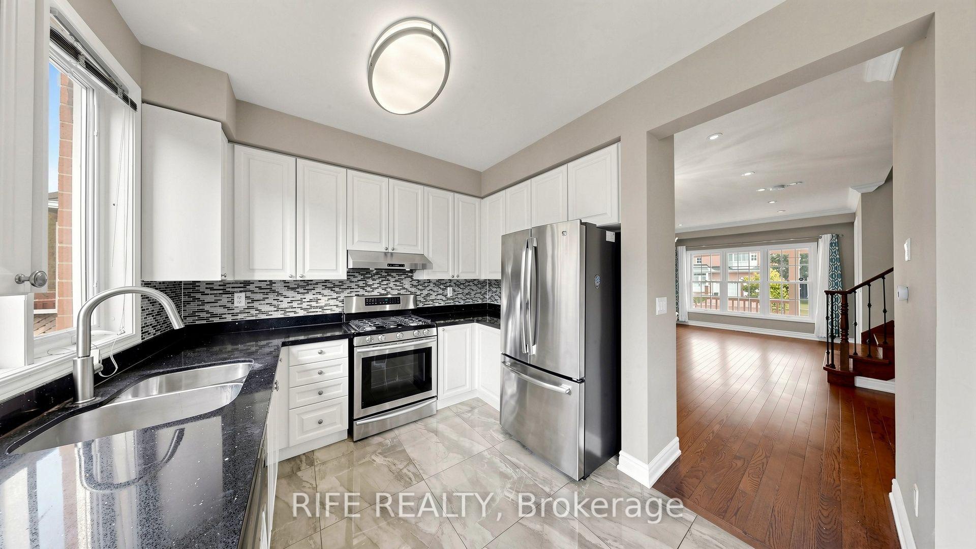 Photo 14 of 100 Castlemore Avenue, Markham, Berczy — HOMEH