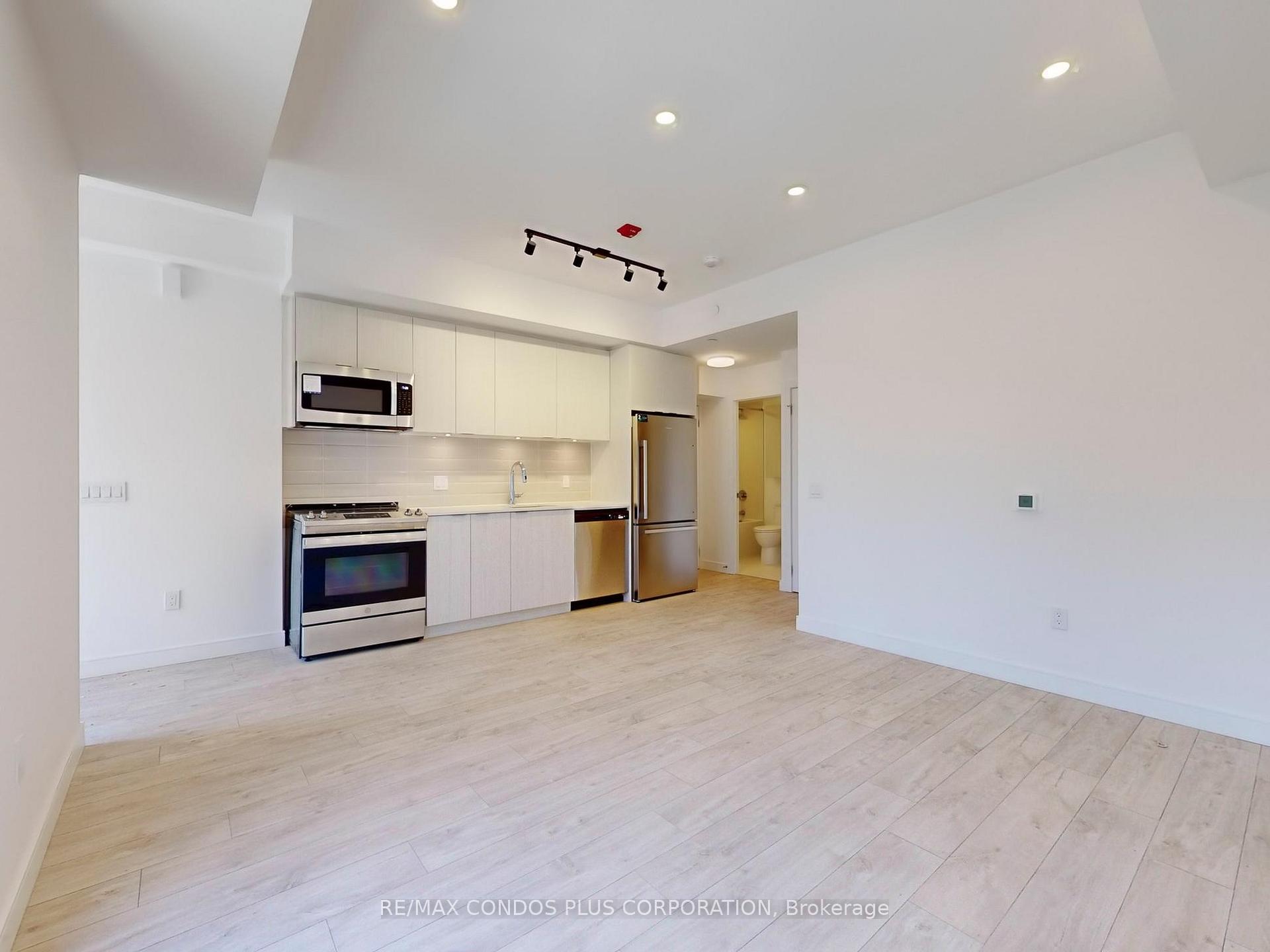 Photo 8 of Unit 5, 170 Clonmore Drive, Scarborough, Birchcliffe-Cliffside — HOMEH