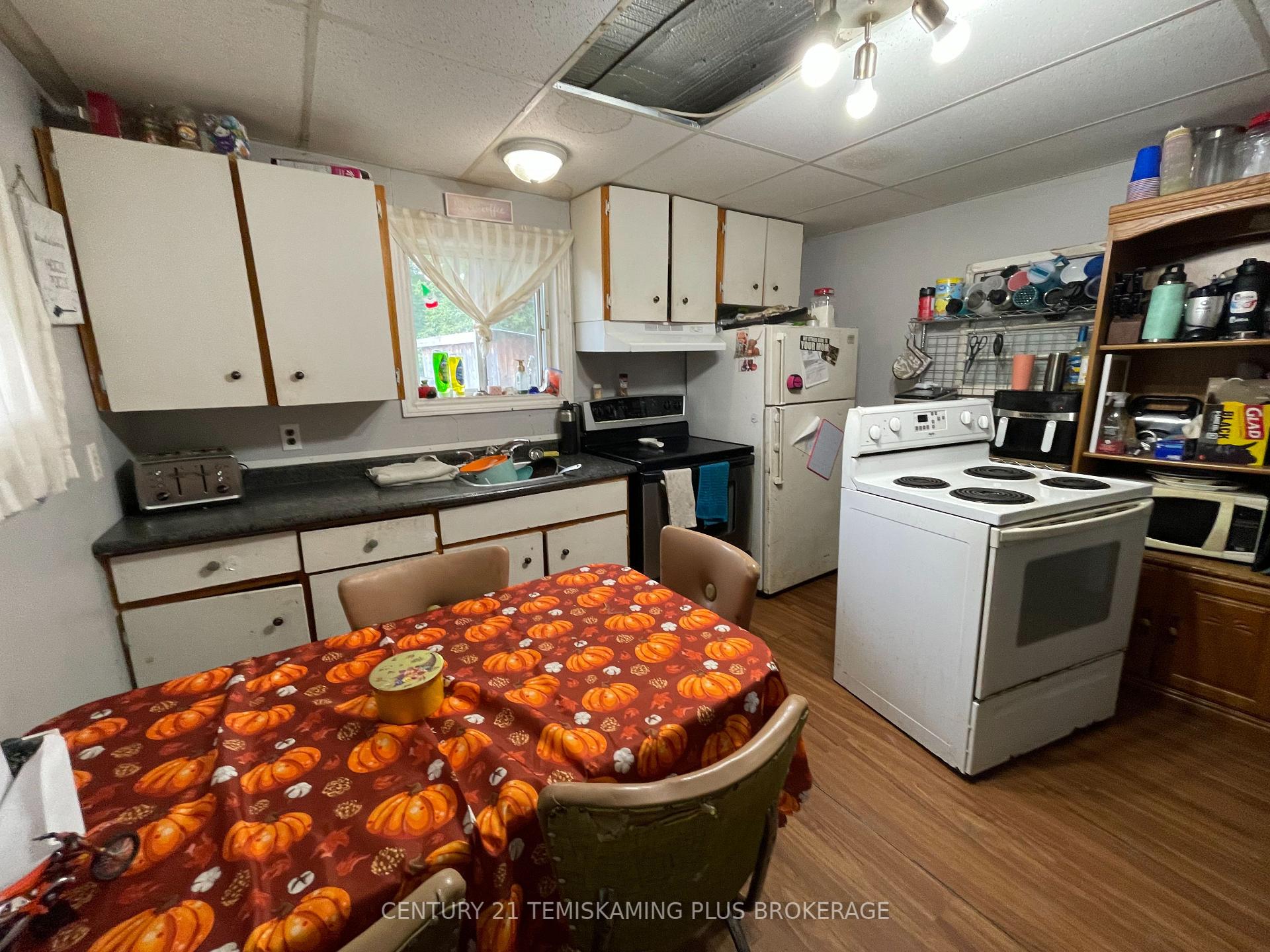 Photo 13 of 49 Cobalt Street, Cobalt — HOMEH