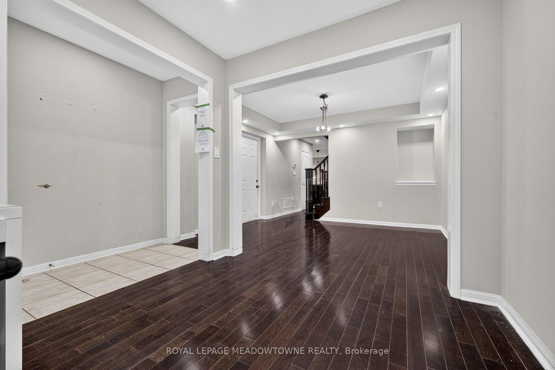 Photo 9 of 928 Raftis Crescent, Milton, Coates — HOMEH