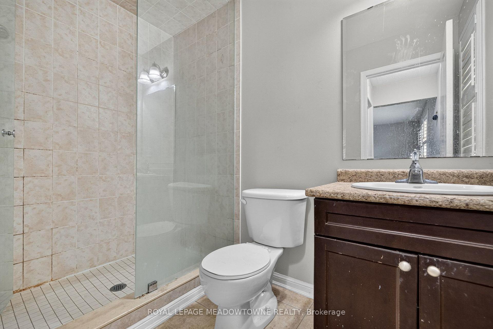 Photo 20 of 928 Raftis Crescent, Milton, Coates — HOMEH