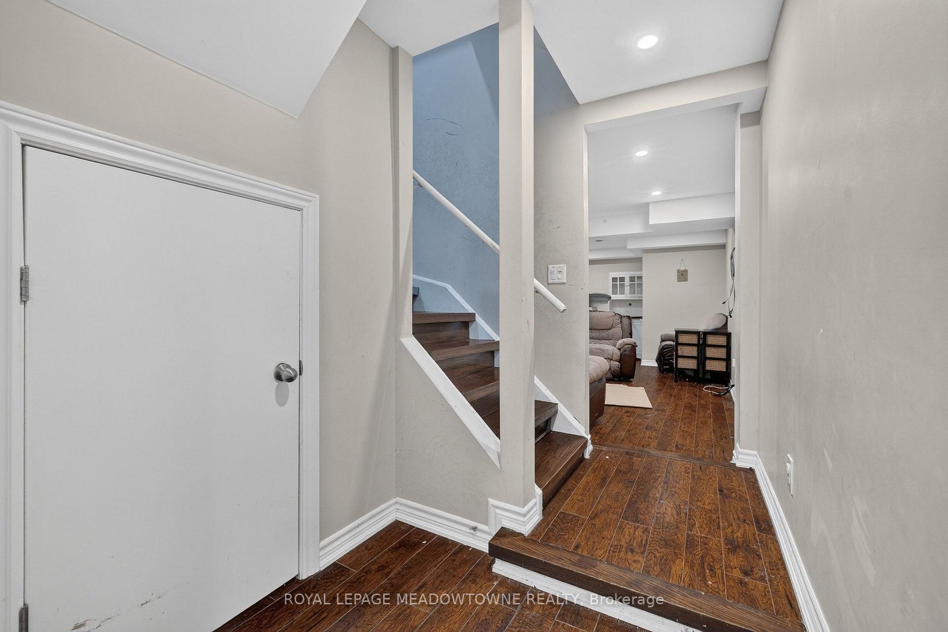 Photo 28 of 928 Raftis Crescent, Milton, Coates — HOMEH