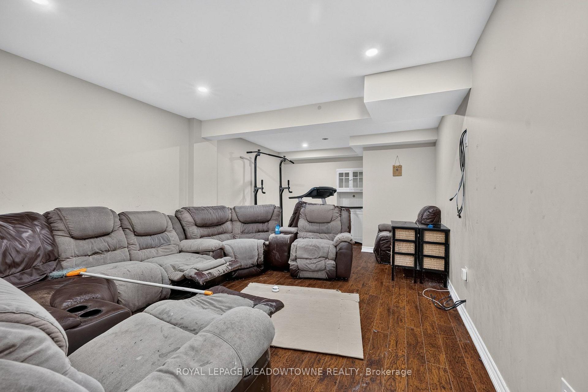 Photo 29 of 928 Raftis Crescent, Milton, Coates — HOMEH