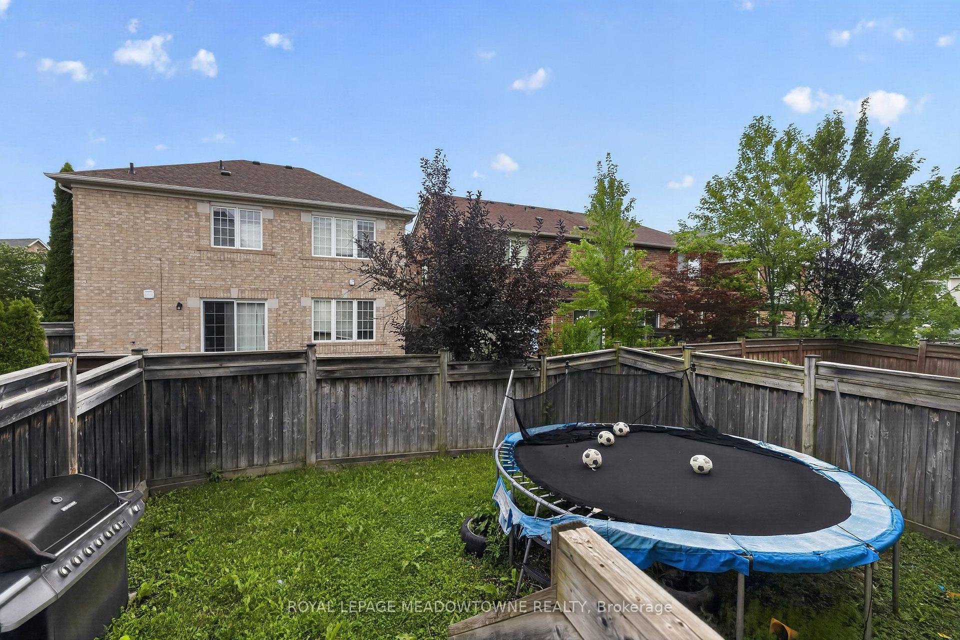 Photo 31 of 928 Raftis Crescent, Milton, Coates — HOMEH