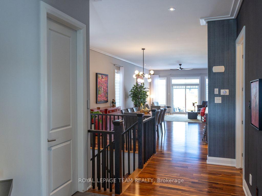 Photo 4 of 729 Carnelian Crescent, Ottawa, Riverside South/Gloucester Glen — HOMEH