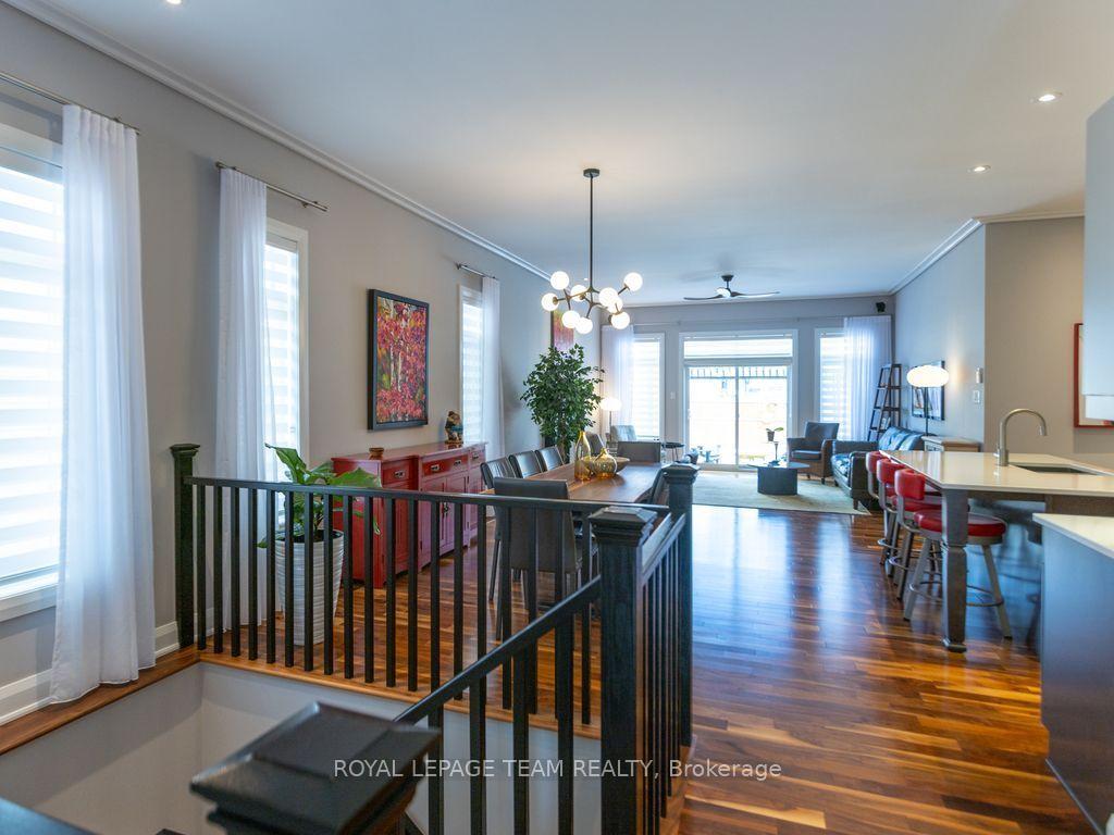 Photo 5 of 729 Carnelian Crescent, Ottawa, Riverside South/Gloucester Glen — HOMEH