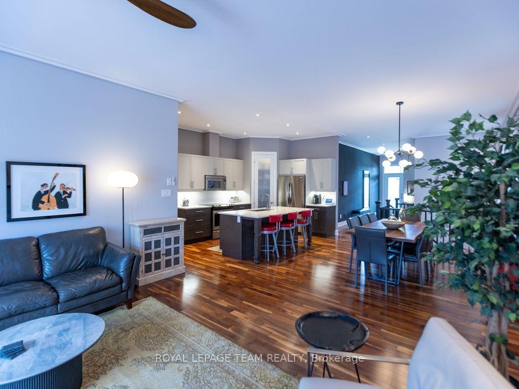 Photo 8 of 729 Carnelian Crescent, Ottawa, Riverside South/Gloucester Glen — HOMEH