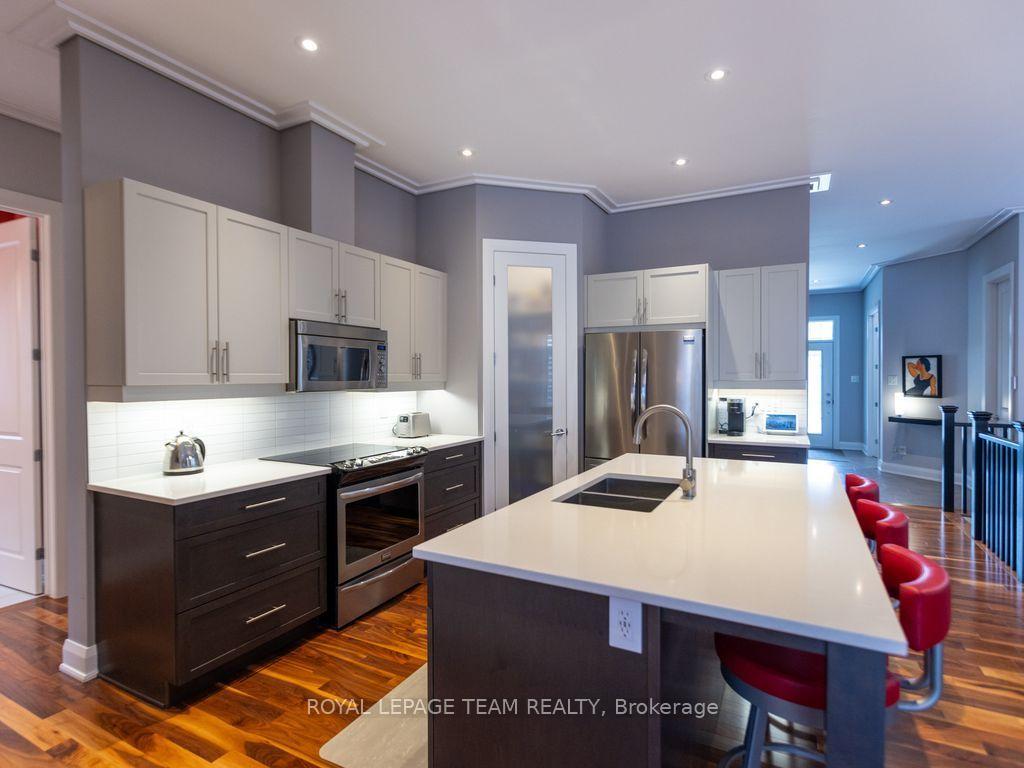 Photo 9 of 729 Carnelian Crescent, Ottawa, Riverside South/Gloucester Glen — HOMEH