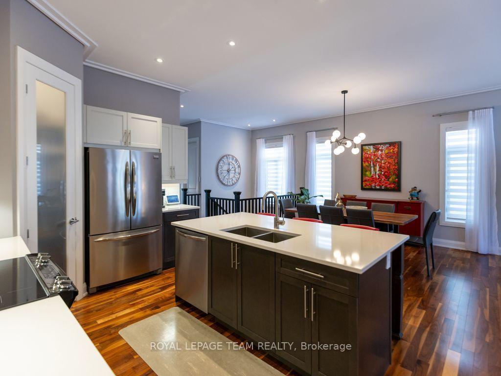 Photo 10 of 729 Carnelian Crescent, Ottawa, Riverside South/Gloucester Glen — HOMEH