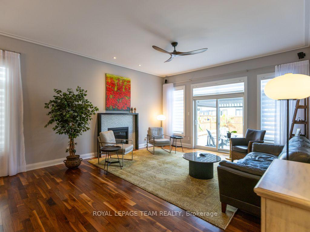 Photo 15 of 729 Carnelian Crescent, Ottawa, Riverside South/Gloucester Glen — HOMEH