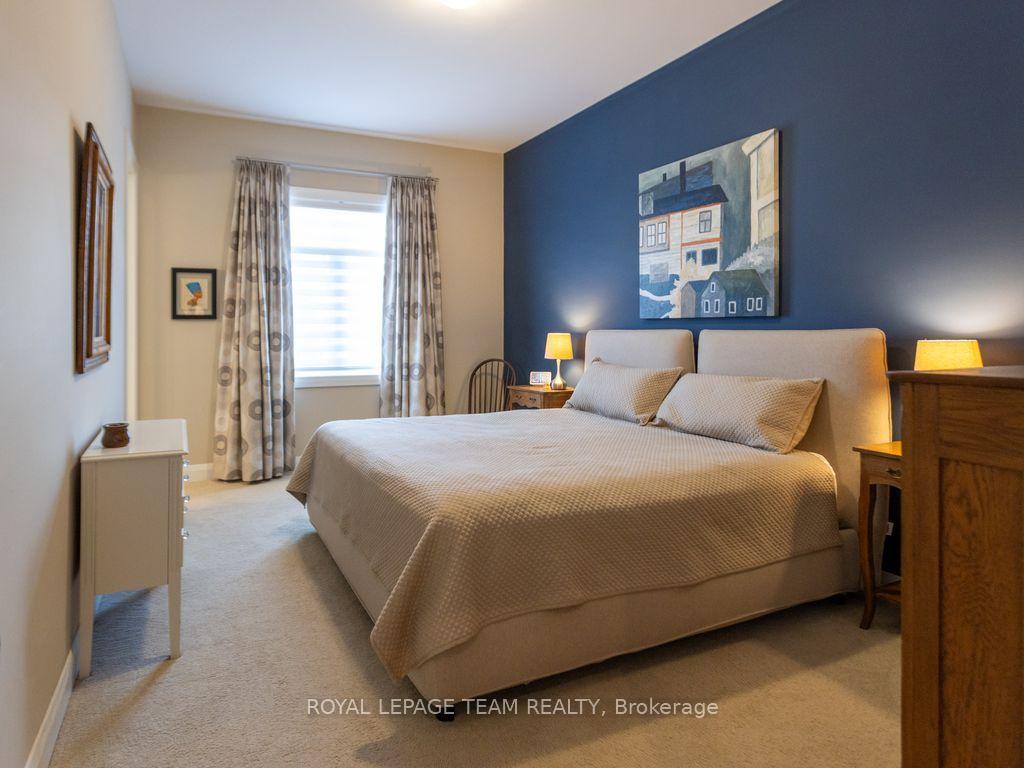 Photo 16 of 729 Carnelian Crescent, Ottawa, Riverside South/Gloucester Glen — HOMEH