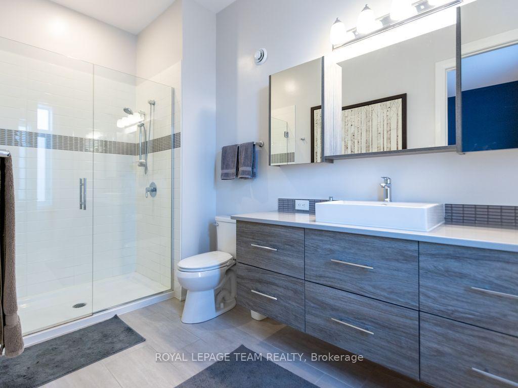 Photo 17 of 729 Carnelian Crescent, Ottawa, Riverside South/Gloucester Glen — HOMEH