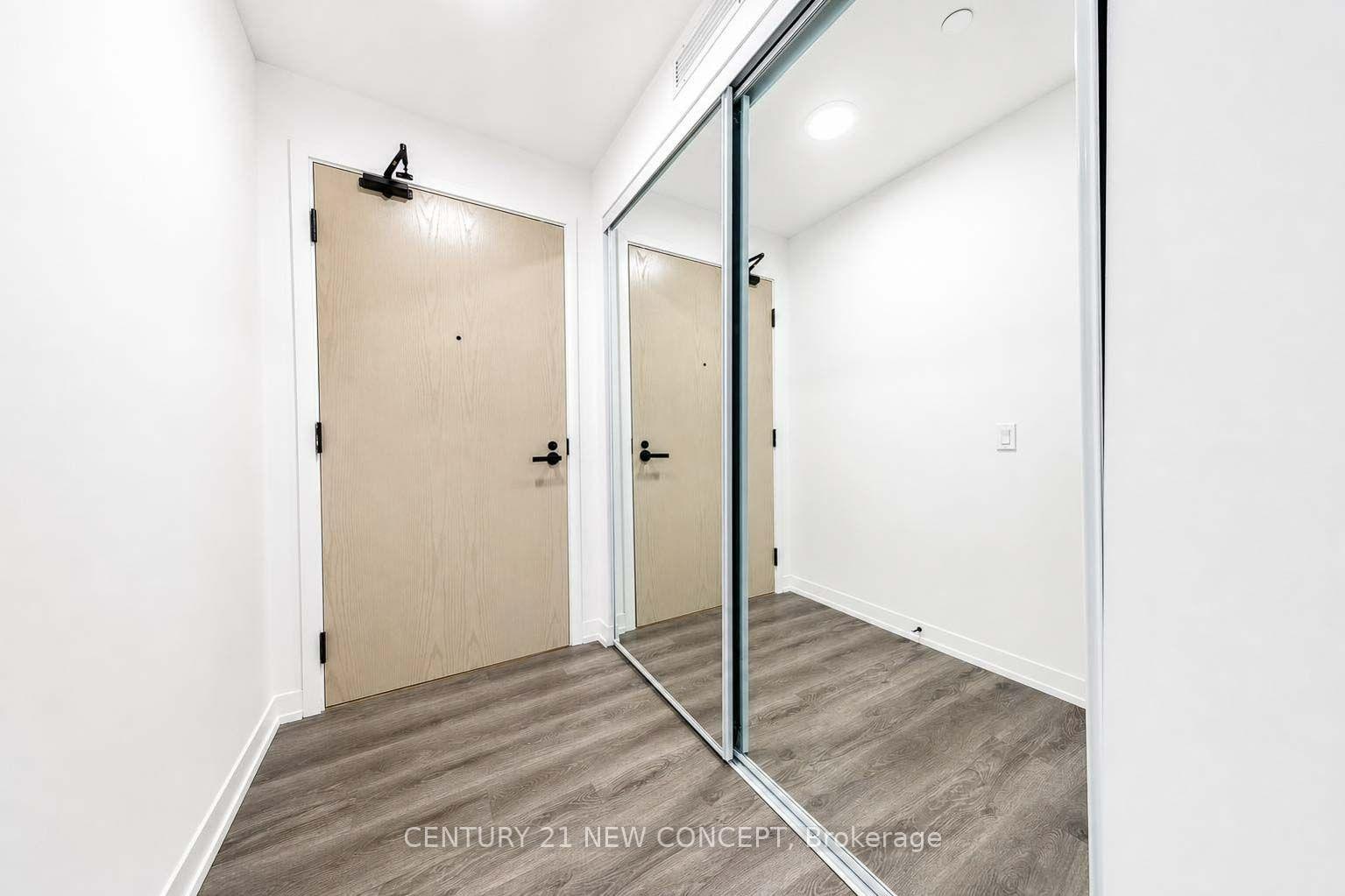 Photo 6 of Unit 2106, 225 Commerce Street, Vaughan, Vaughan Corporate Centre — HOMEH
