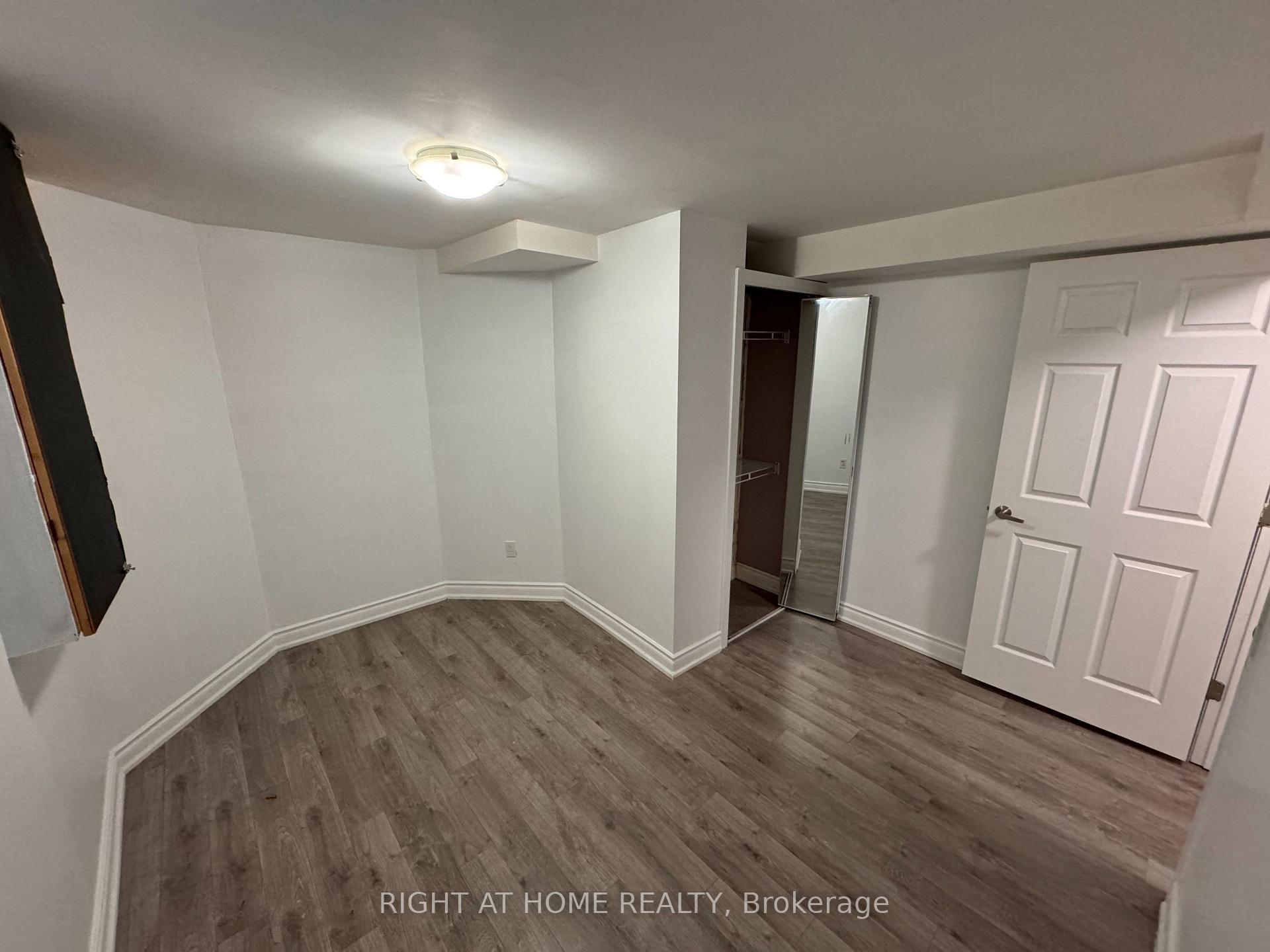 Photo 9 of 898 Philbrook Drive, Milton, Coates — HOMEH