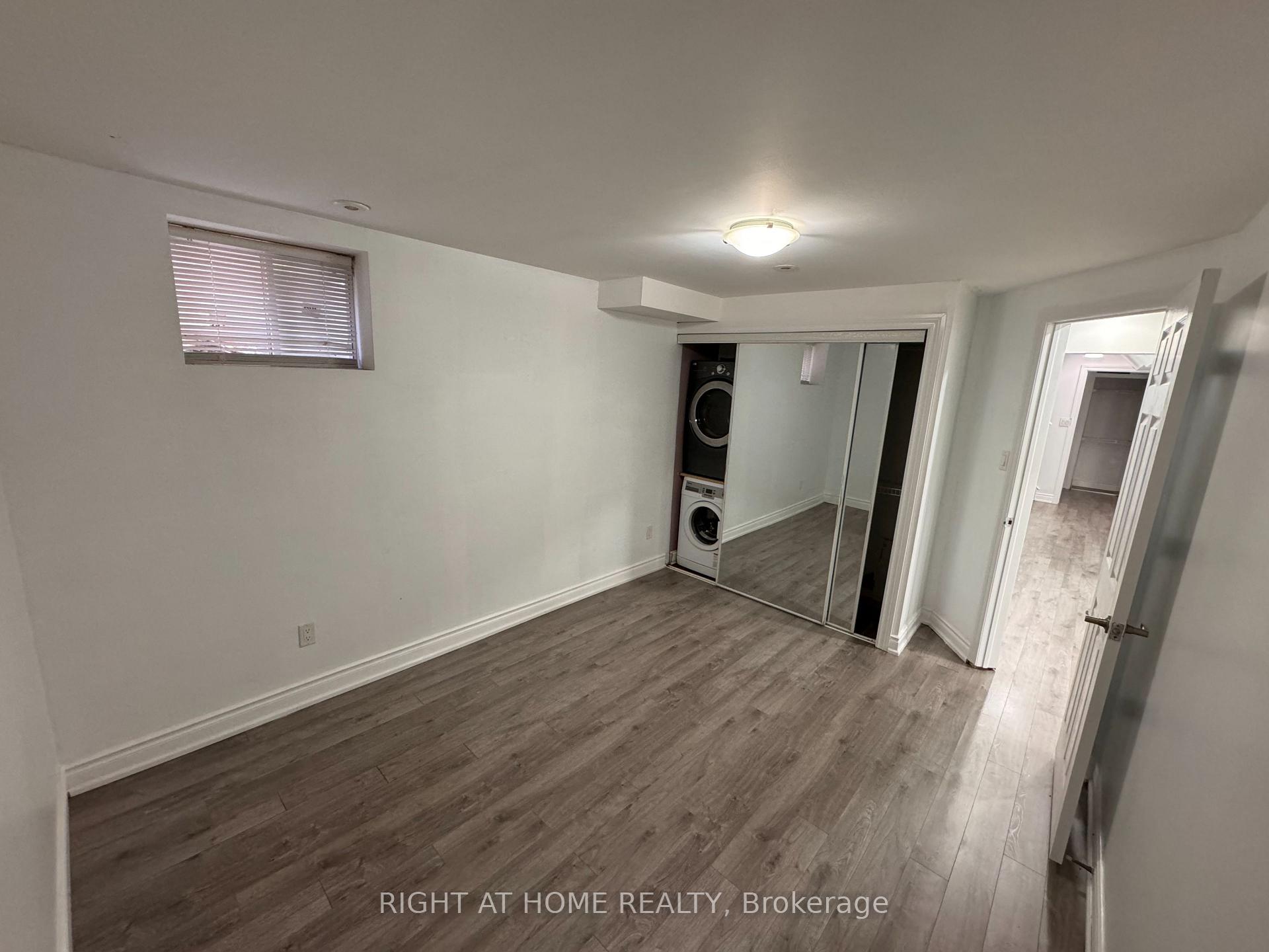 Photo 14 of 898 Philbrook Drive, Milton, Coates — HOMEH