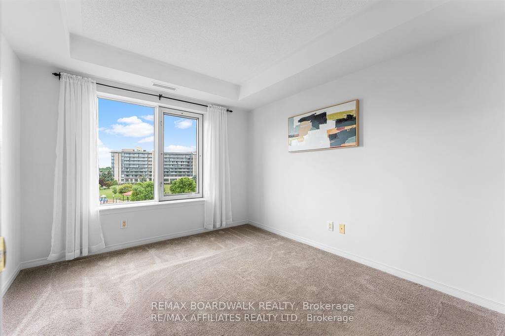 Photo 12 of Unit 5S, 310 Central Park Drive, Ottawa, Central Park — HOMEH