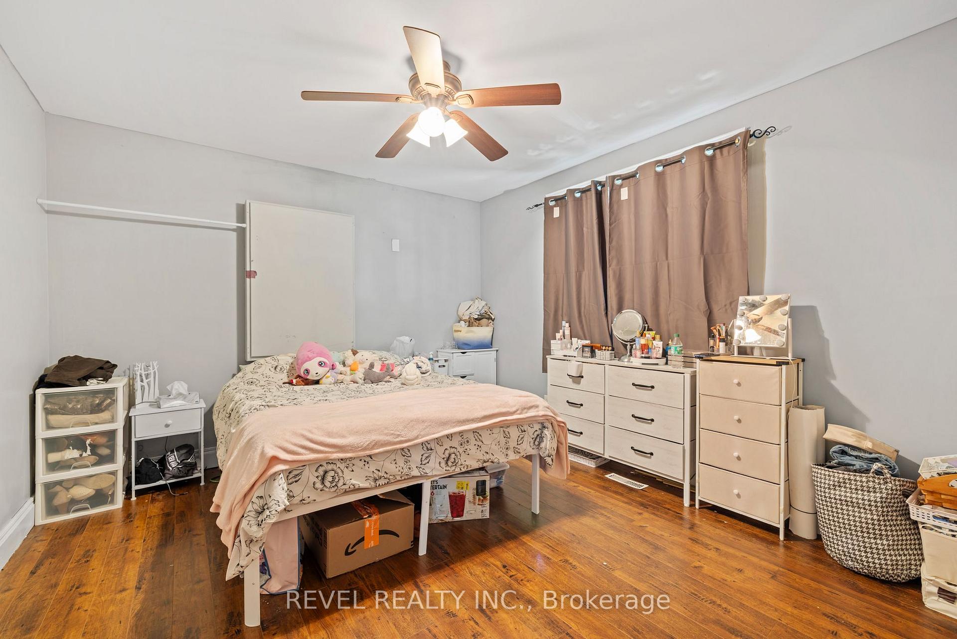 Photo 13 of 54 Chestnut Street E, St. Catharines, Secord Woods — HOMEH