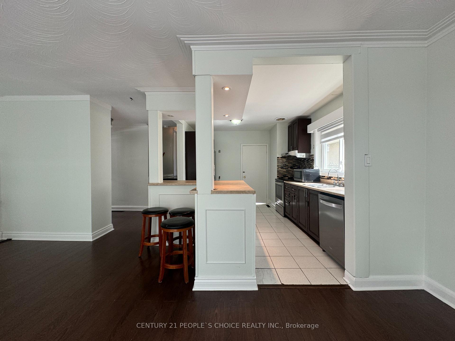 Photo 20 of 128 Elmhurst Drive, Etobicoke, Rexdale-Kipling — HOMEH