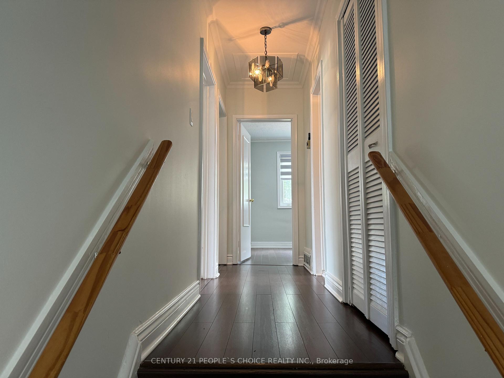 Photo 25 of 128 Elmhurst Drive, Etobicoke, Rexdale-Kipling — HOMEH