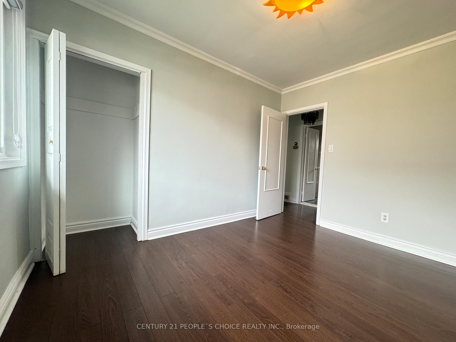 Photo 27 of 128 Elmhurst Drive, Etobicoke, Rexdale-Kipling — HOMEH