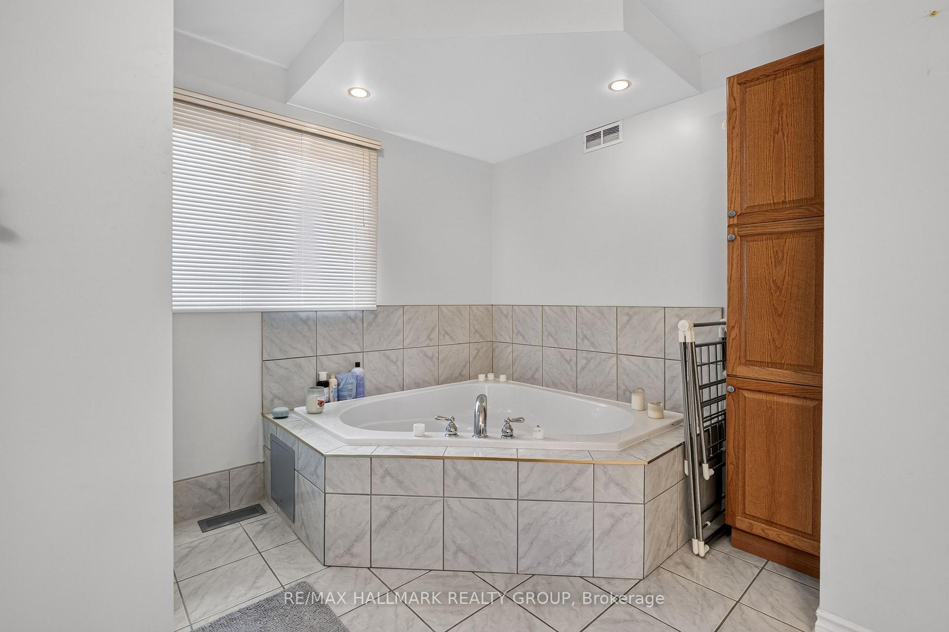 Photo 33 of 3212 Dukelow Road, Edwardsburgh/Cardinal, Edwardsburgh/Cardinal Twp — HOMEH
