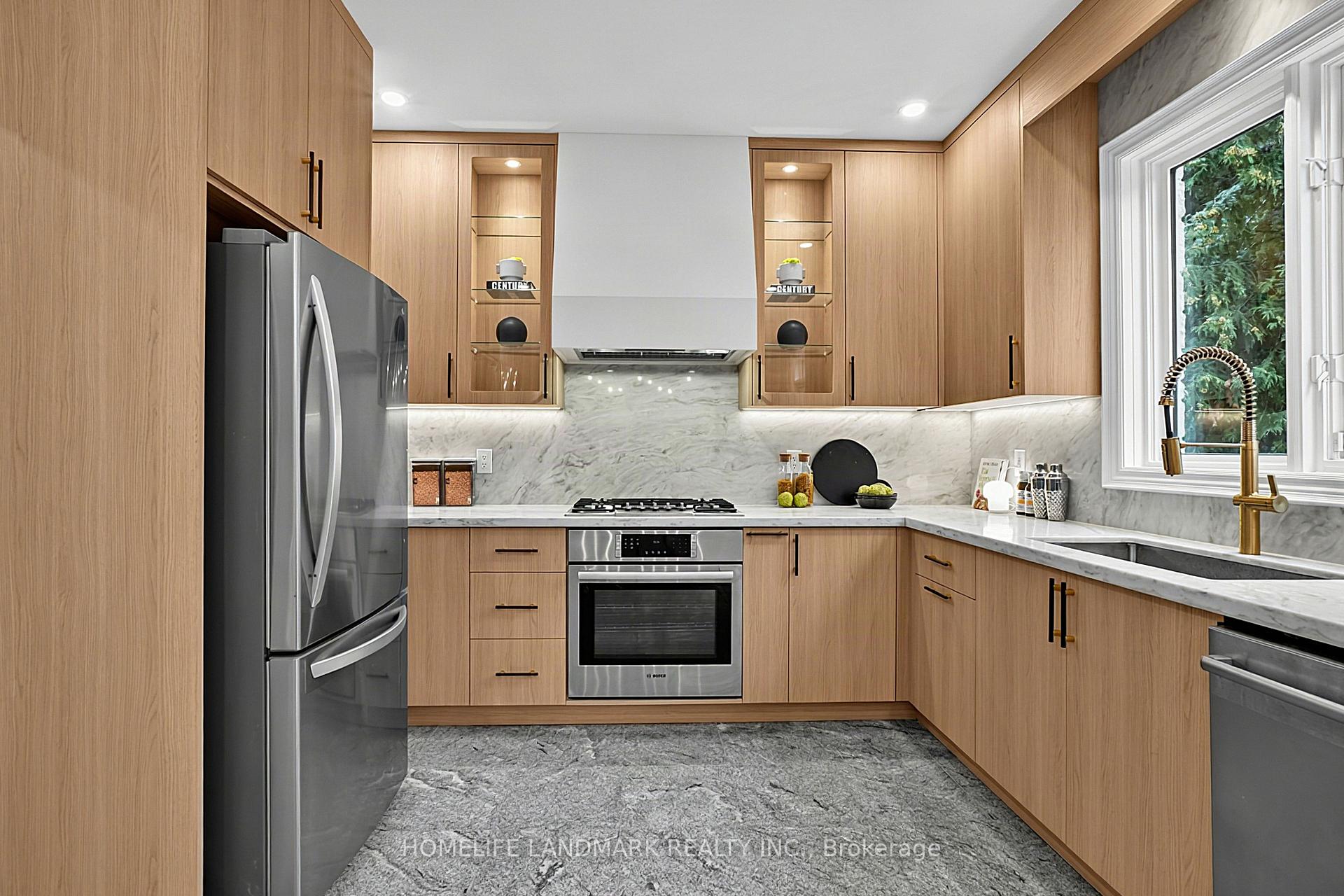 Photo 16 of 162 Byng Avenue, North York, Willowdale East — HOMEH