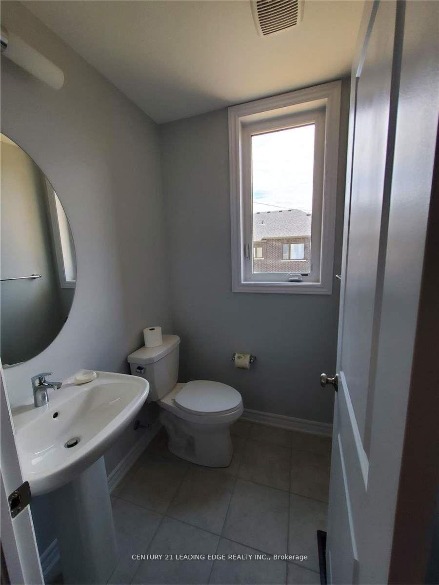 Photo 17 of 29 Douet Lane, Ajax, South East — HOMEH