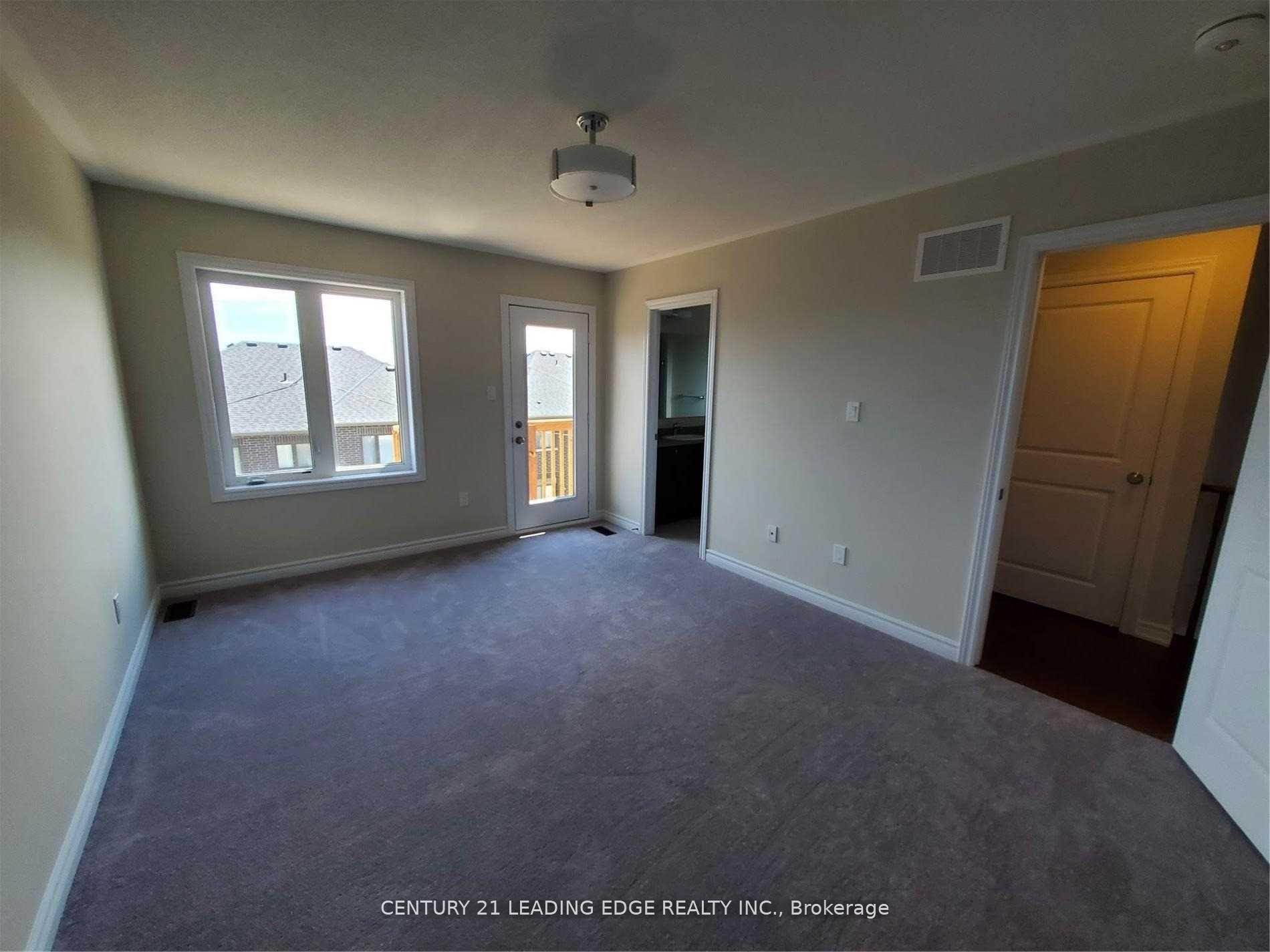 Photo 7 of 29 Douet Lane, Ajax, South East — HOMEH