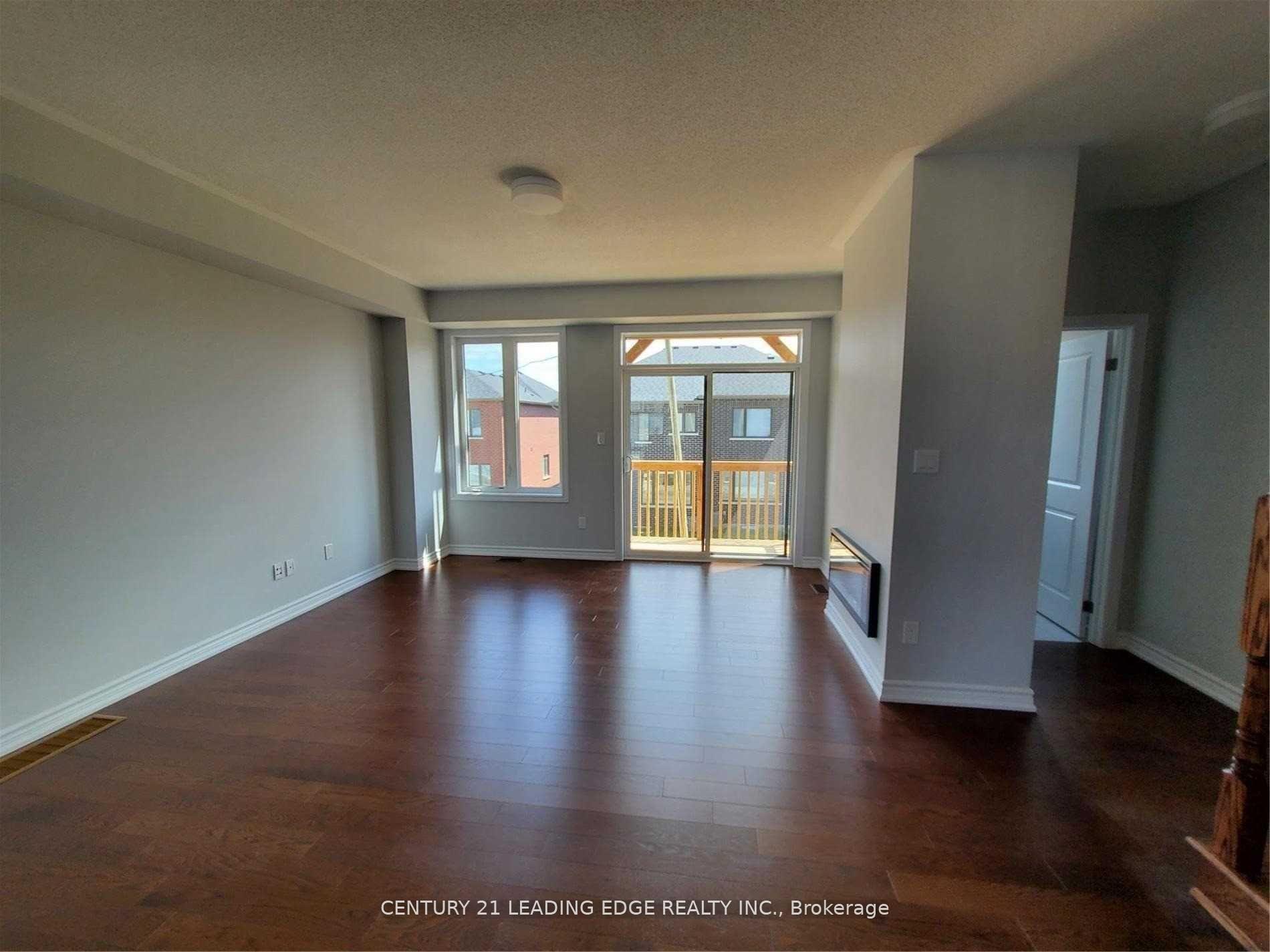 Photo 6 of 29 Douet Lane, Ajax, South East — HOMEH