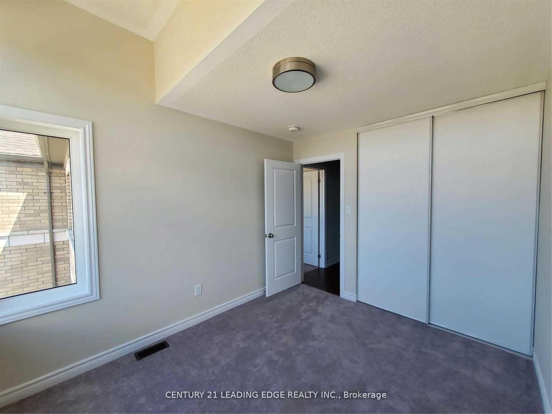Photo 14 of 29 Douet Lane, Ajax, South East — HOMEH