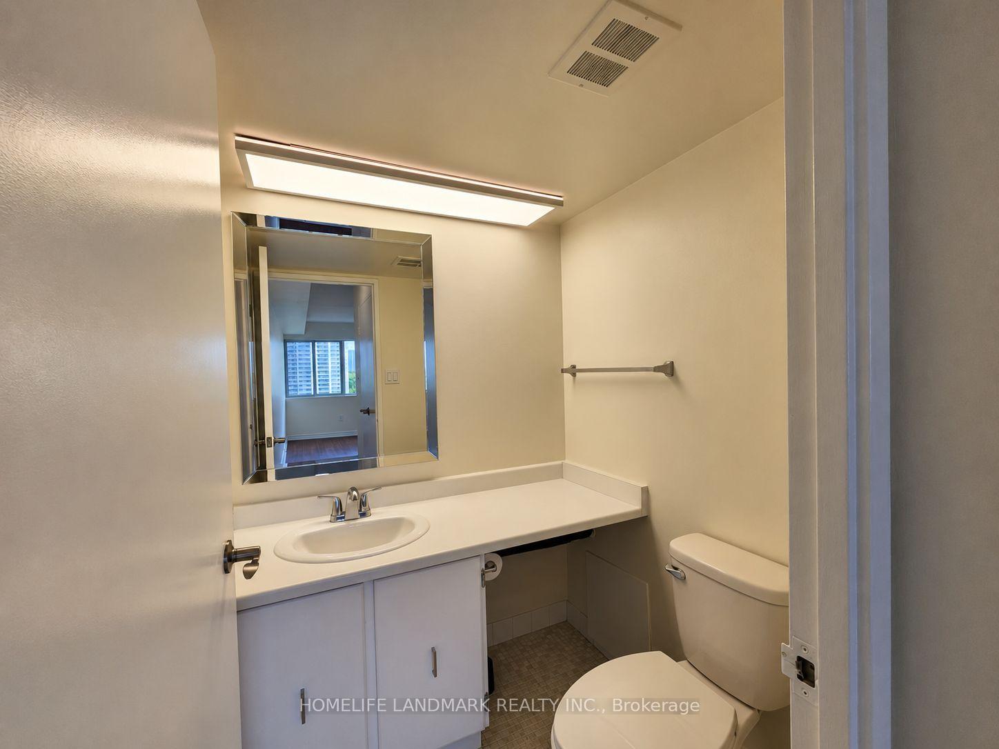 Photo 21 of Unit 910, 50 Elm Drive E, Mississauga, Mississauga Valleys — HOMEH