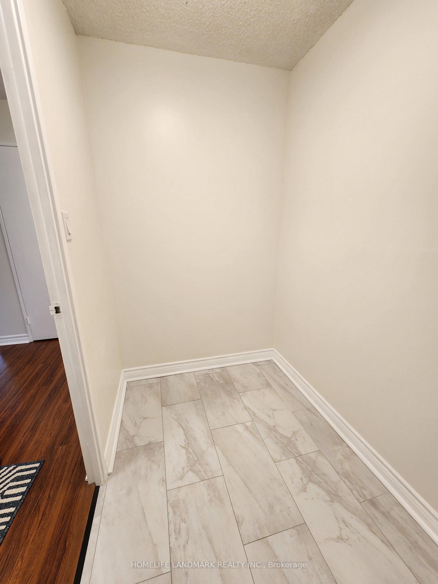 Photo 31 of Unit 910, 50 Elm Drive E, Mississauga, Mississauga Valleys — HOMEH