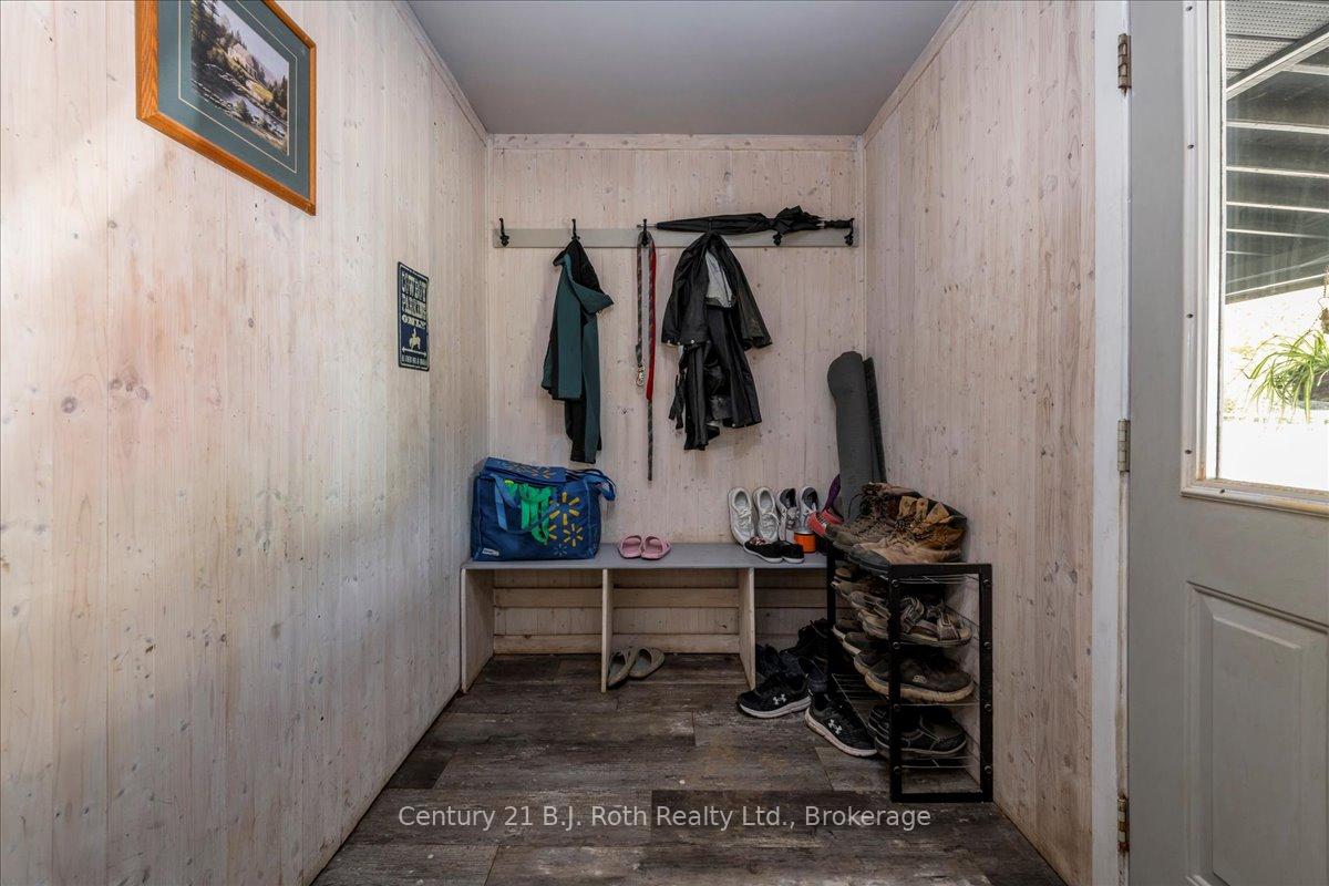 Photo 4 of 2286 Flos 10 Road, Springwater, Rural Springwater — HOMEH