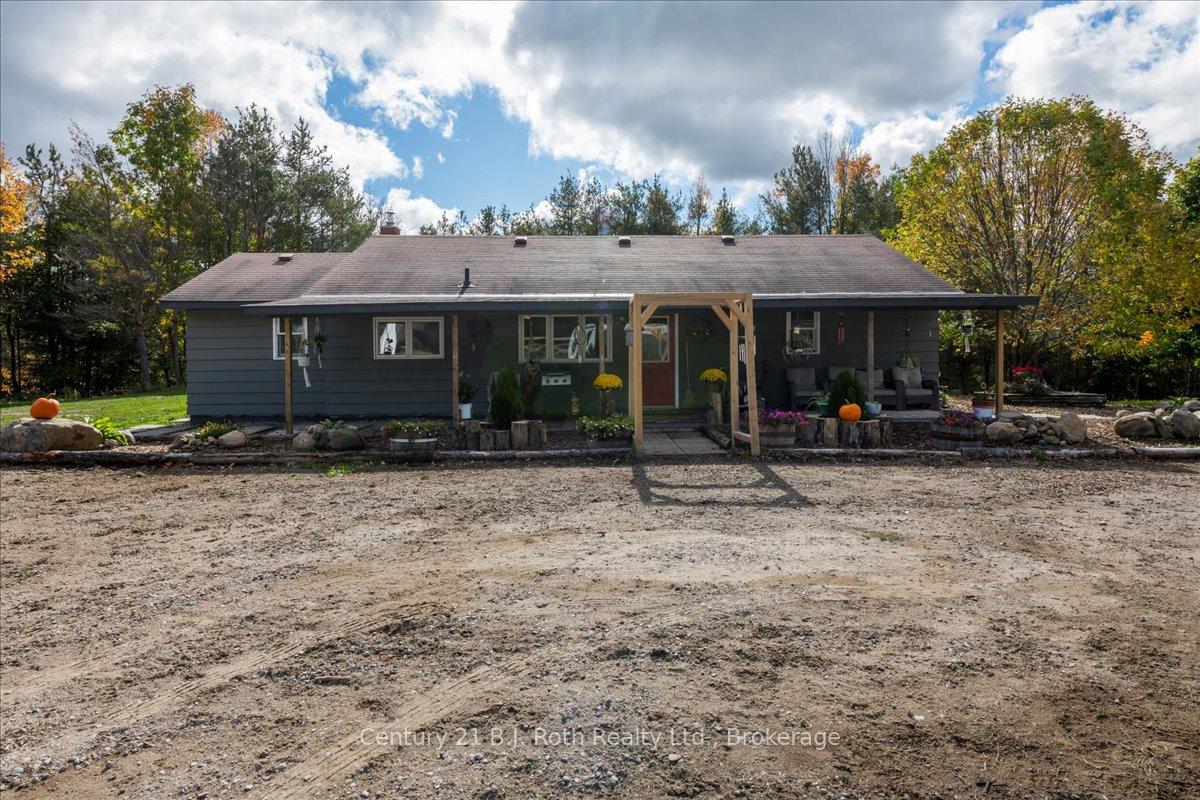 Photo 29 of 2286 Flos 10 Road, Springwater, Rural Springwater — HOMEH