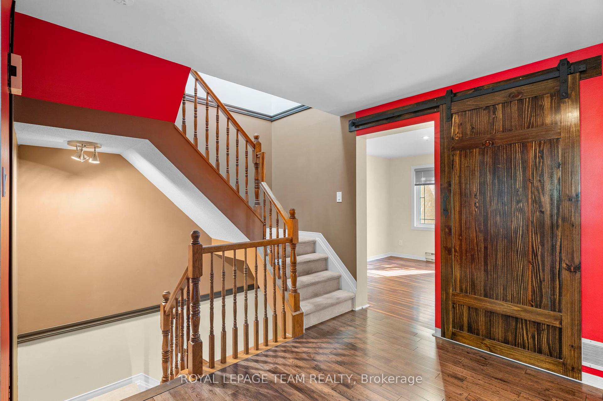 Photo 7 of 8 Mannington Court, Ottawa, Barrhaven - Cedargrove/Fraserdale — HOMEH