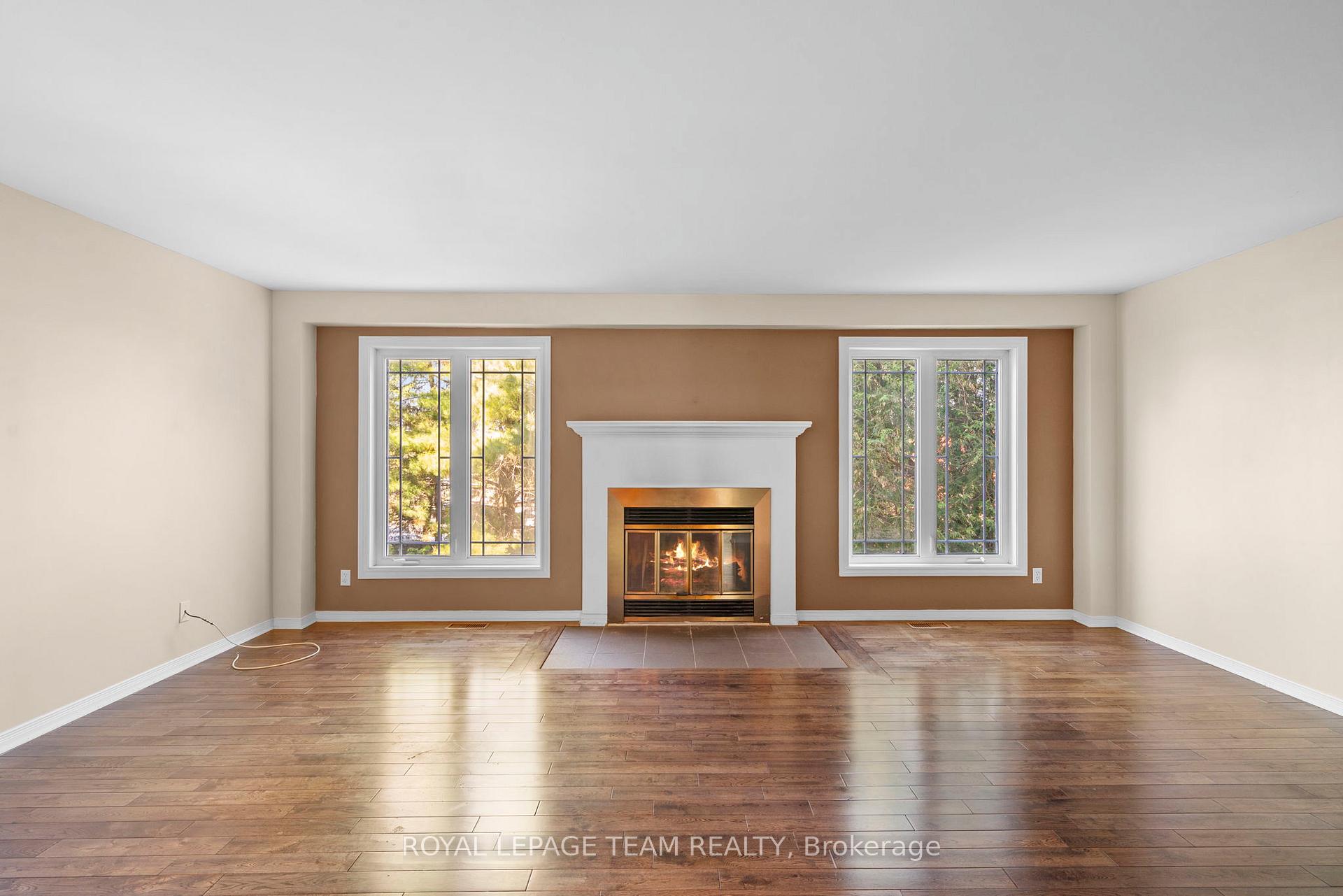 Photo 10 of 8 Mannington Court, Ottawa, Barrhaven - Cedargrove/Fraserdale — HOMEH