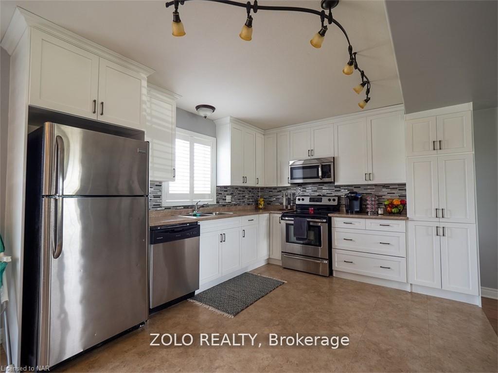 Photo 12 of 85 Shipview Court, Welland, Lincoln/Crowland — HOMEH