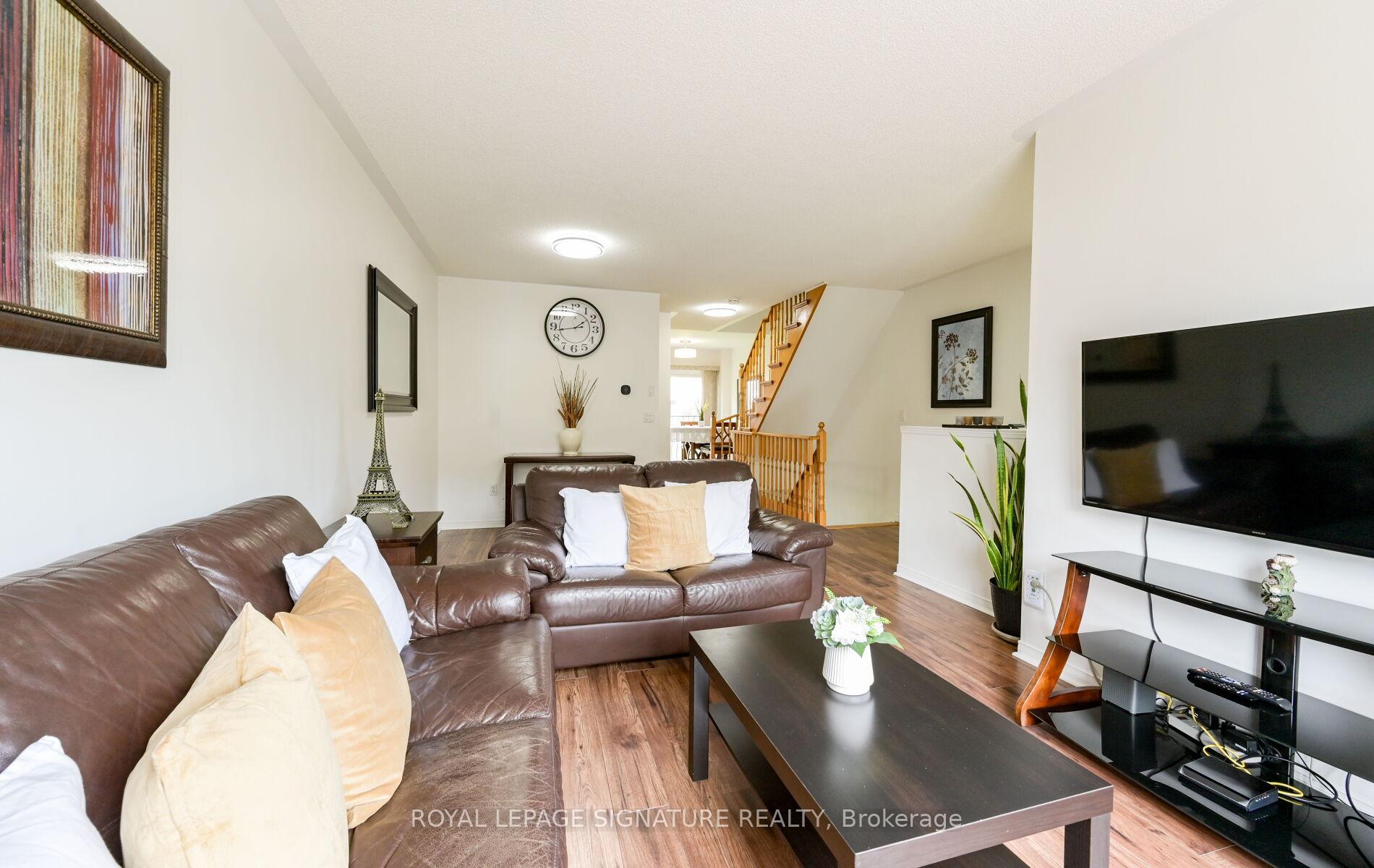 Photo 1 of Unit 21, 3020 Cedarglen Gate, Mississauga, Erindale — HOMEH