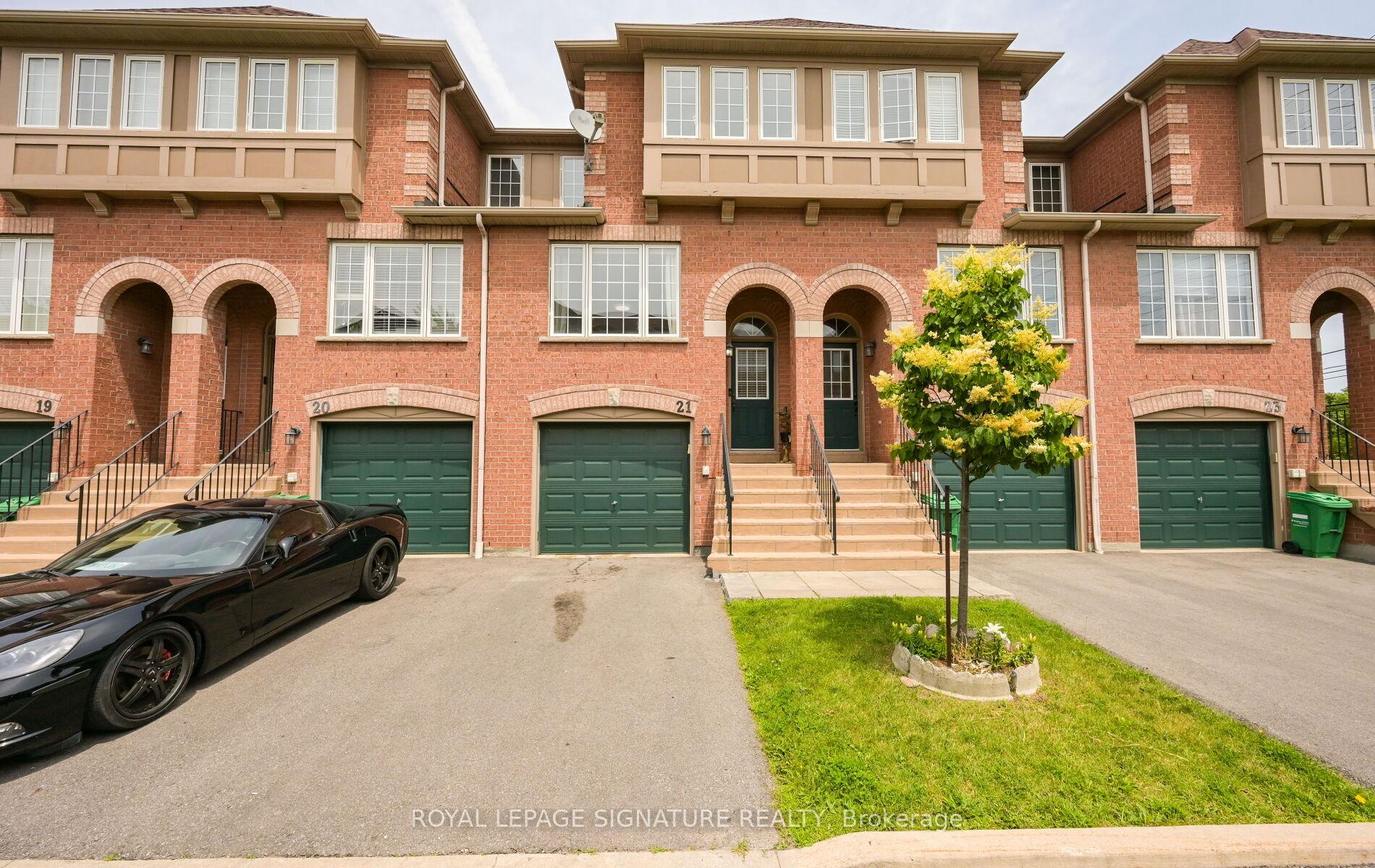 Photo 2 of Unit 21, 3020 Cedarglen Gate, Mississauga, Erindale — HOMEH