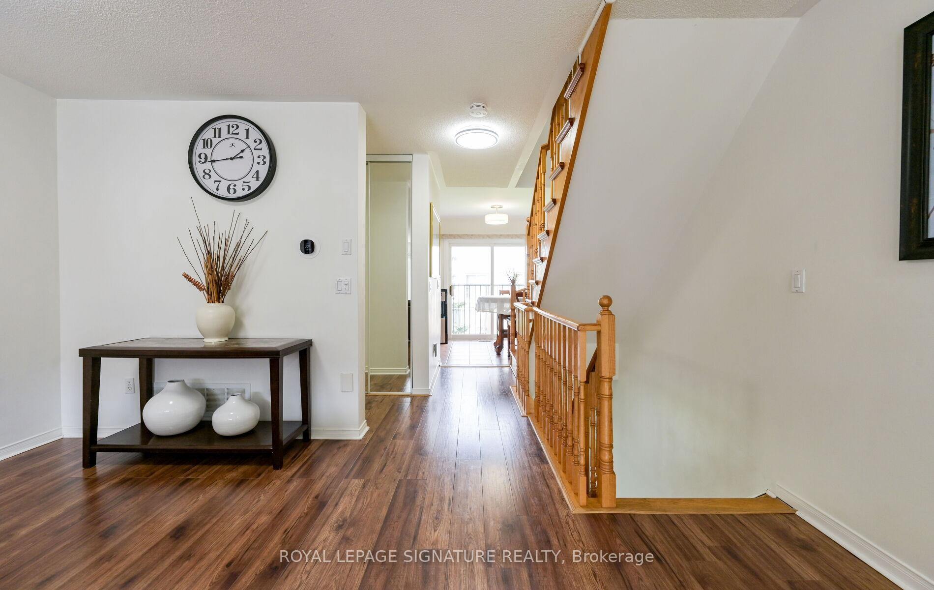 Photo 6 of Unit 21, 3020 Cedarglen Gate, Mississauga, Erindale — HOMEH