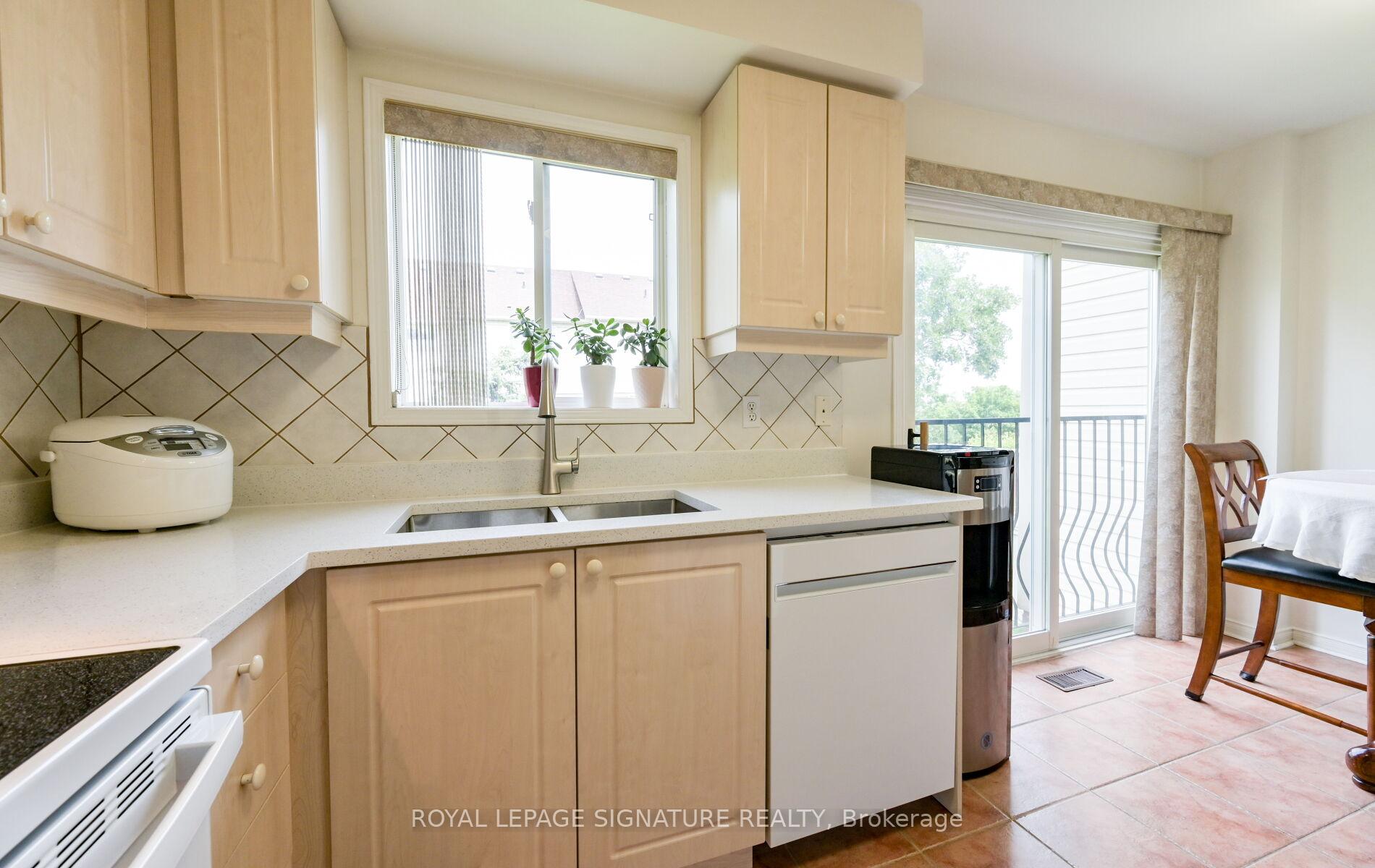 Photo 11 of Unit 21, 3020 Cedarglen Gate, Mississauga, Erindale — HOMEH