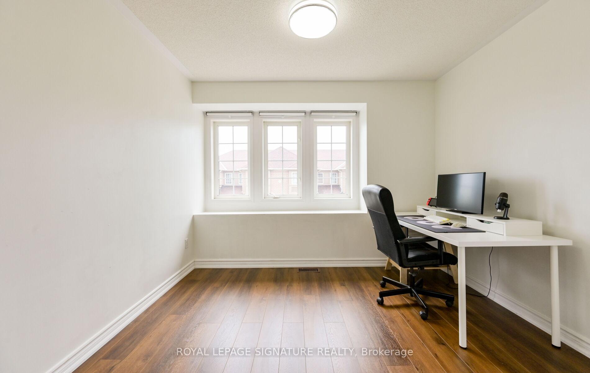 Photo 19 of Unit 21, 3020 Cedarglen Gate, Mississauga, Erindale — HOMEH