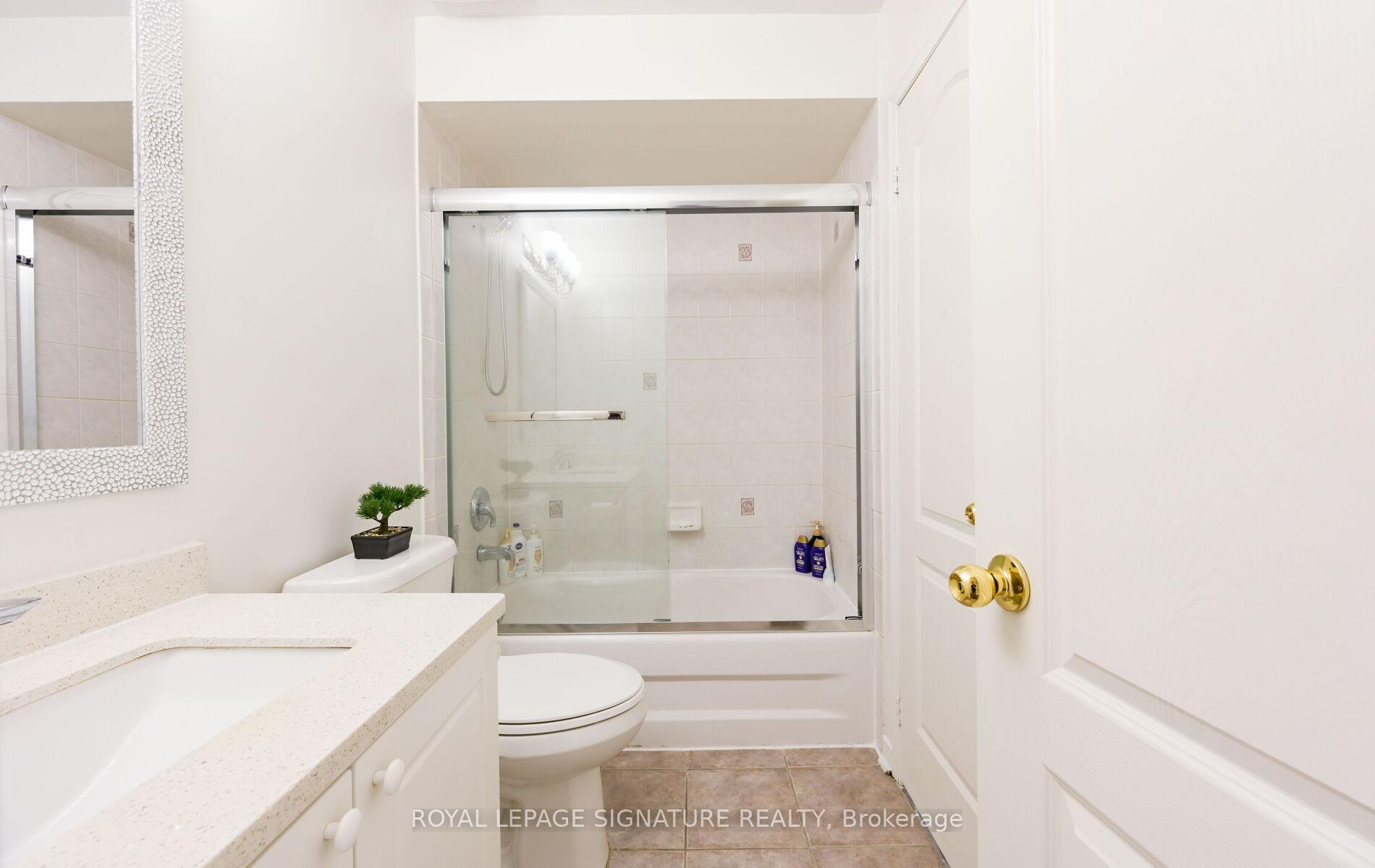 Photo 24 of Unit 21, 3020 Cedarglen Gate, Mississauga, Erindale — HOMEH