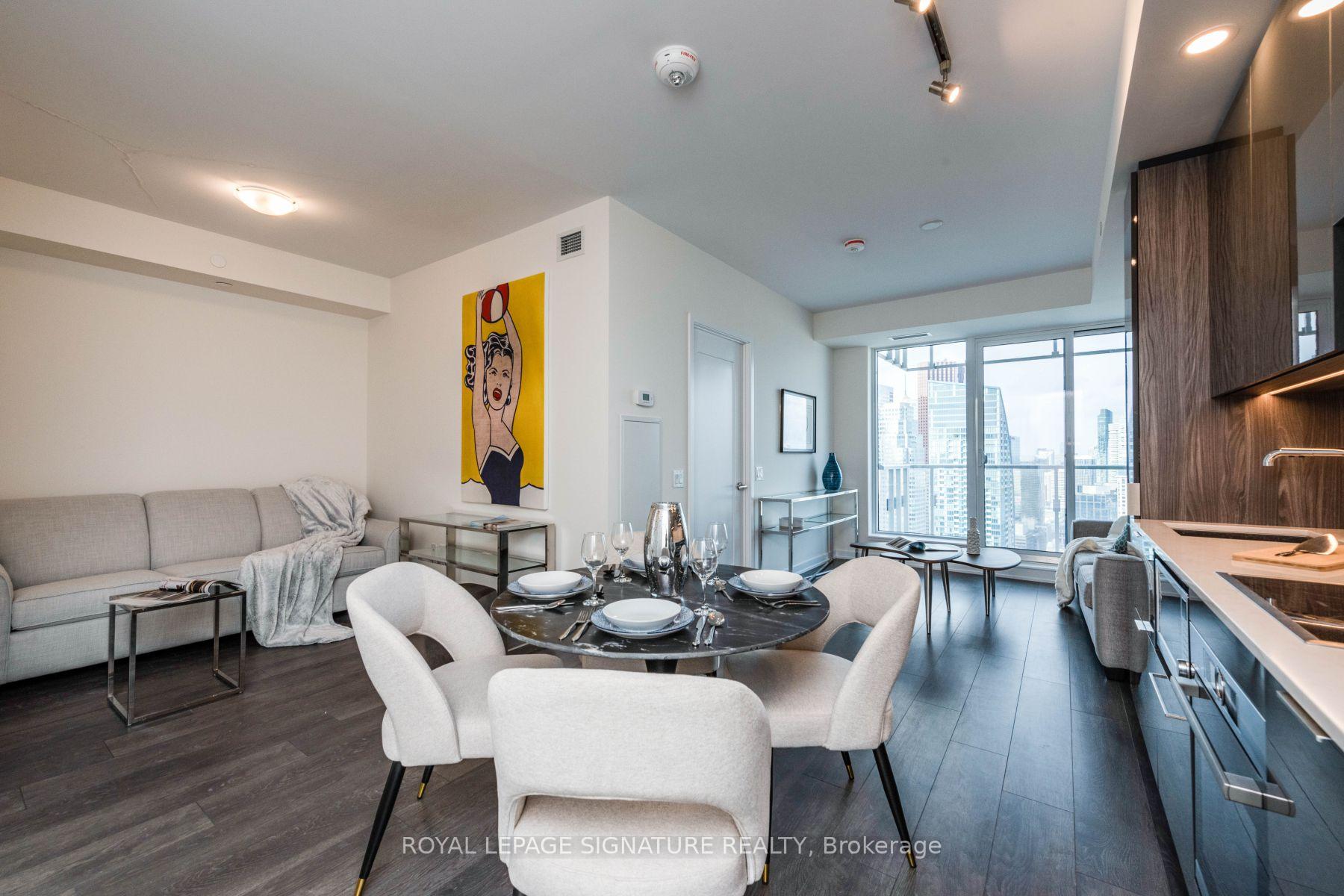 Photo 8 of Unit 5306, 28 Freeland Street, Toronto, Waterfront Communities — HOMEH