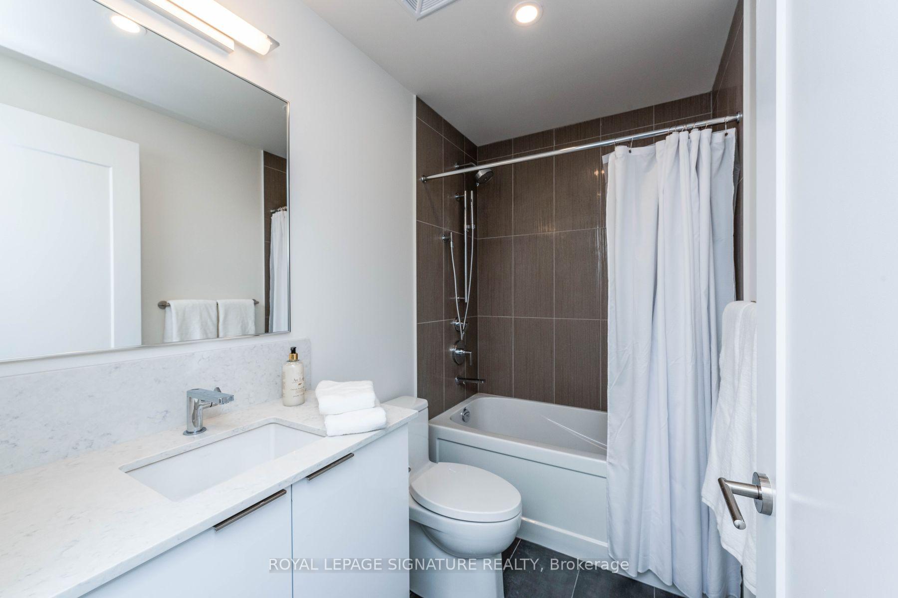 Photo 17 of Unit 5306, 28 Freeland Street, Toronto, Waterfront Communities — HOMEH